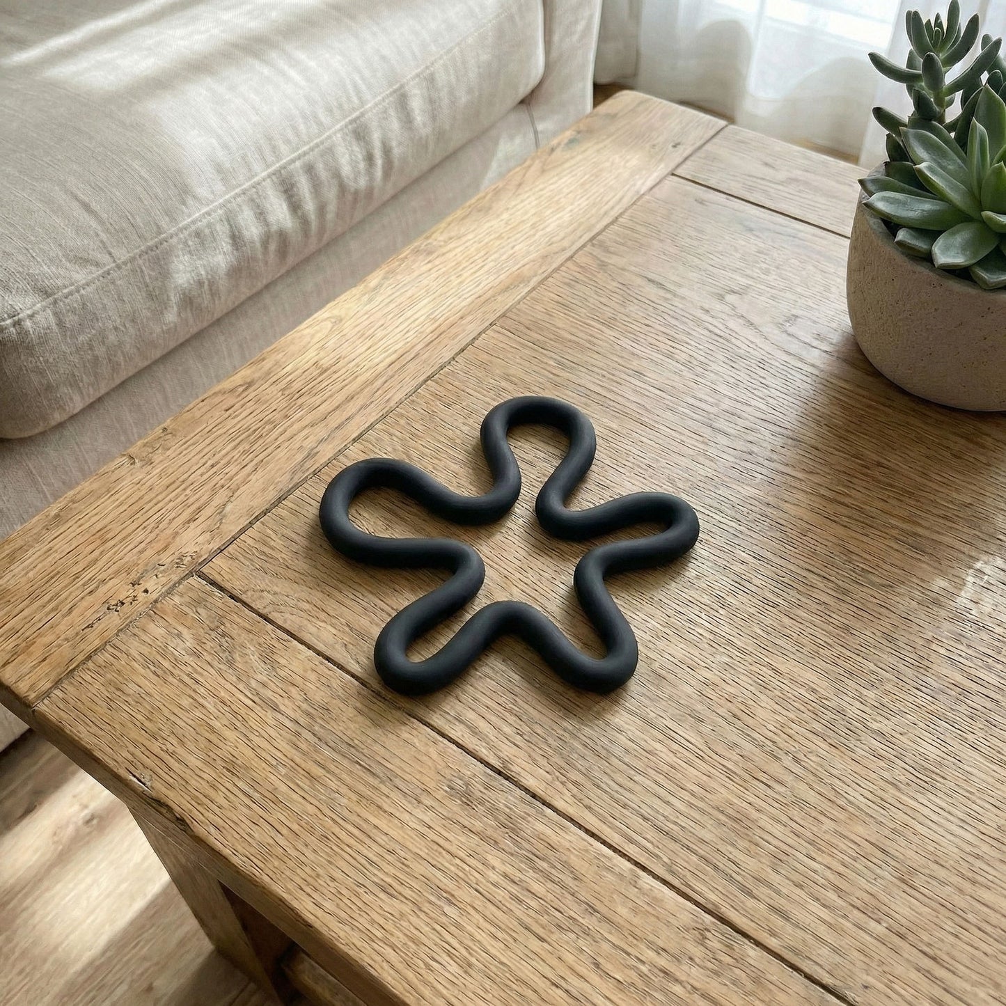 2-PC Wavy Silicone Trivet Heat Resistant Non Slip Countertop Pot Holder