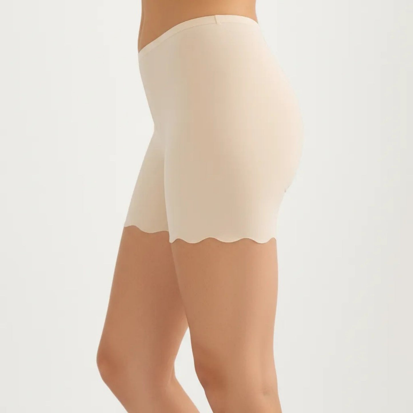 Seamless Shaping Shorts with Scalloped Hem, High Stretch Fit and Smooth Lightweight Design