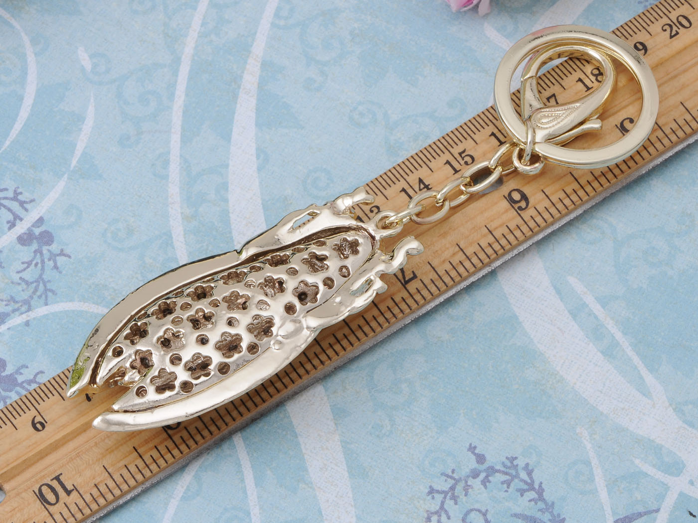 Red Enamel Grey Gold Cicada Fly Insect Bug Wing Clip Keychain