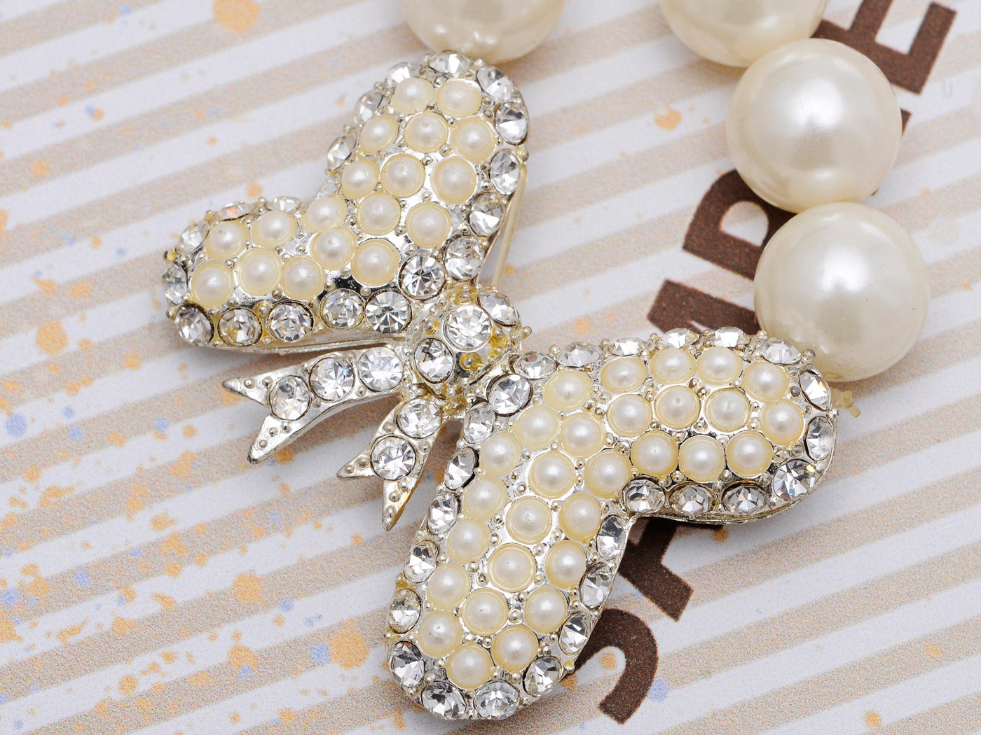 Butterfly Abstract Cream Bow Fabricated Pearl Bead Necklace