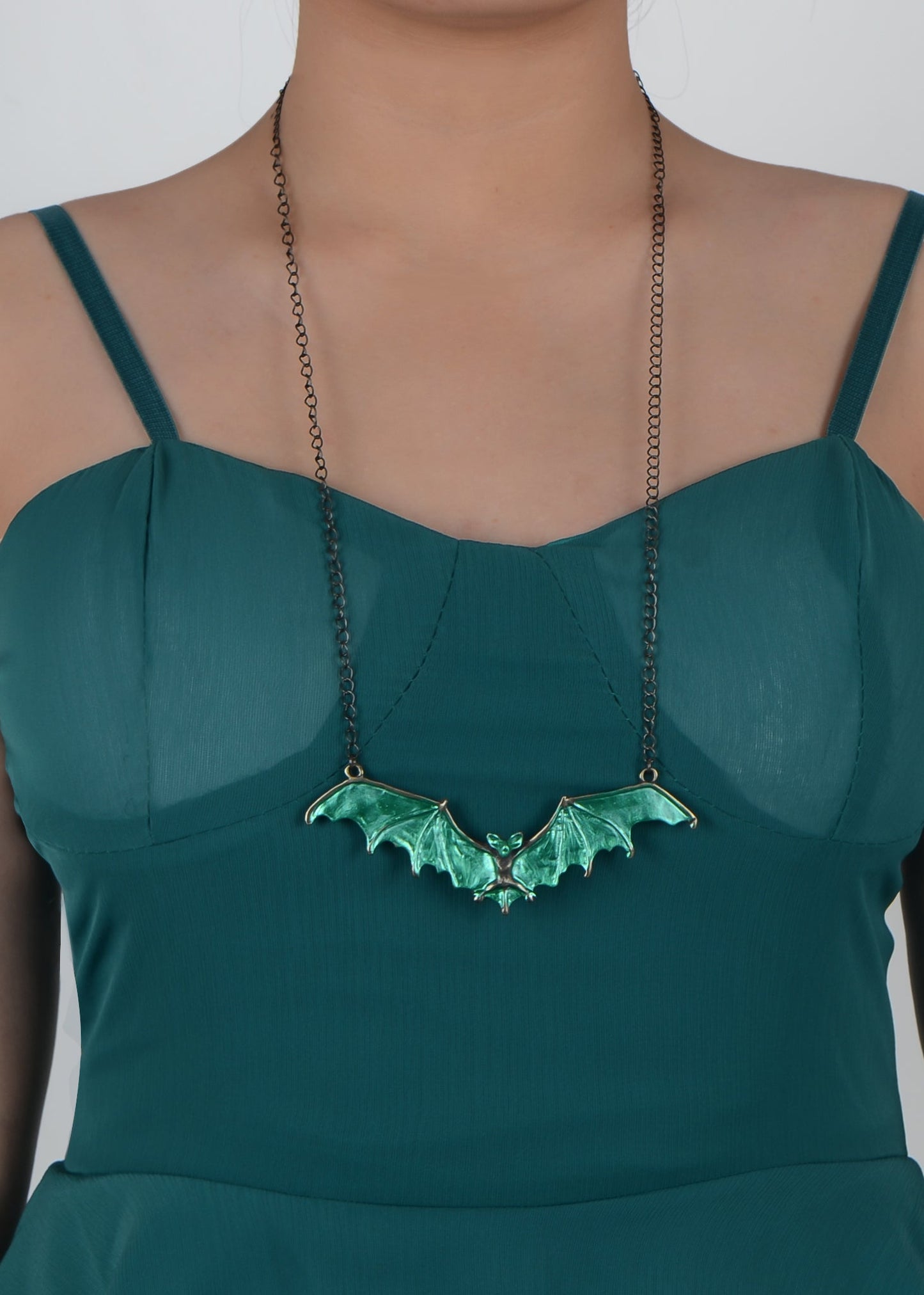 Frightening Halloween Black Enamel Paint Flying Bat Chain Necklace Pendant