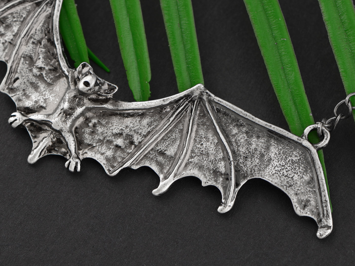 Frightening Halloween Black Enamel Paint Flying Bat Chain Necklace Pendant