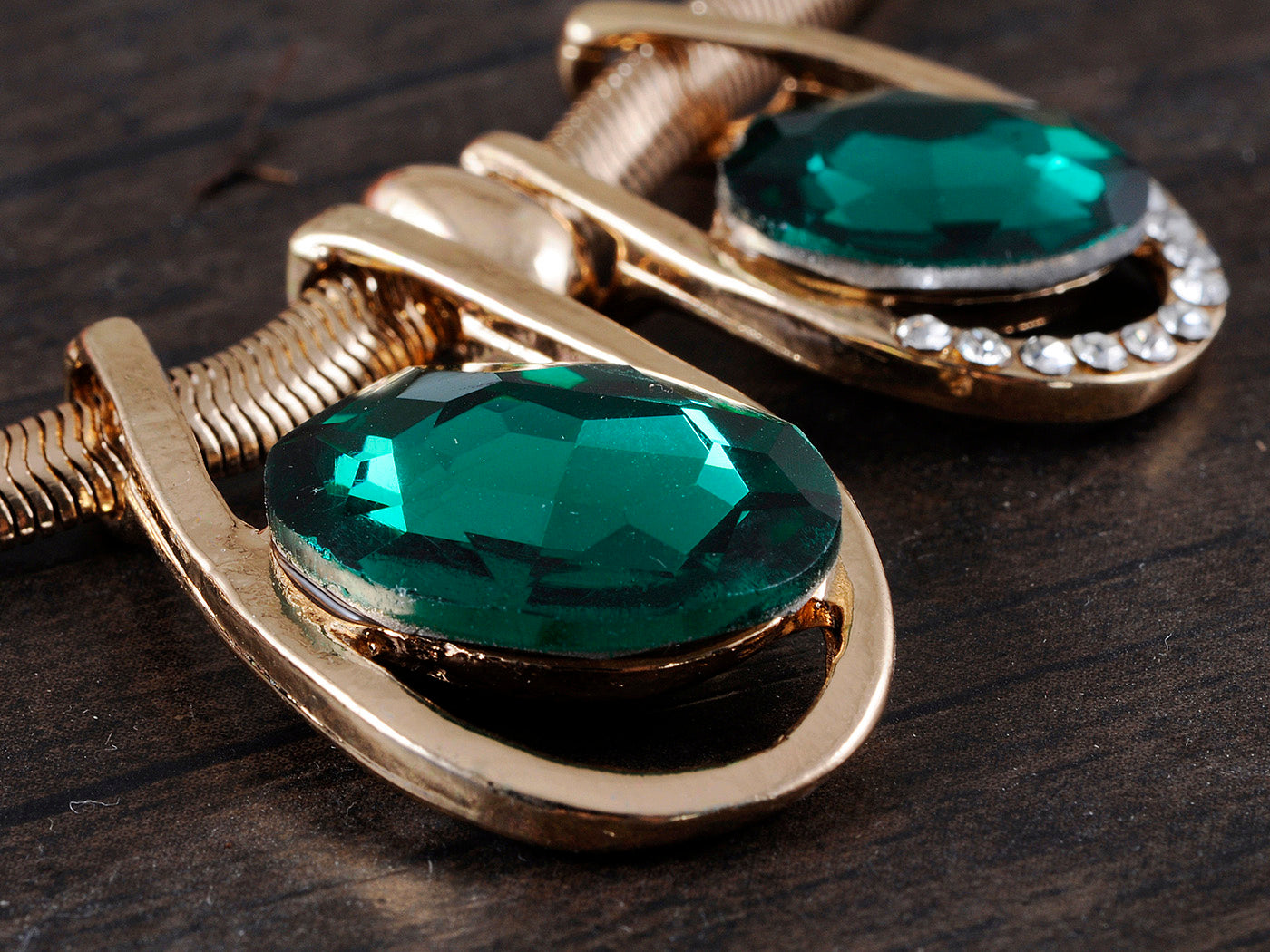 Oval Emerald Gemss Classic Necklace