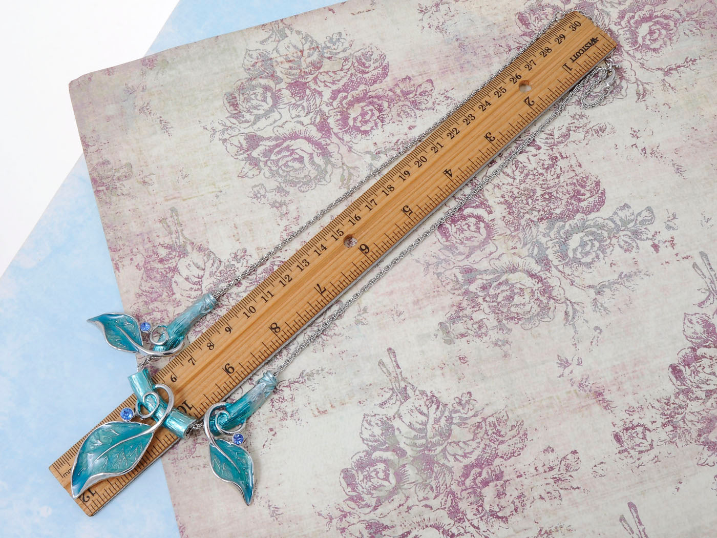 Turquoise Color Painted Enamel Vine Leaf Gypsy Blue Gems Pendant Necklace