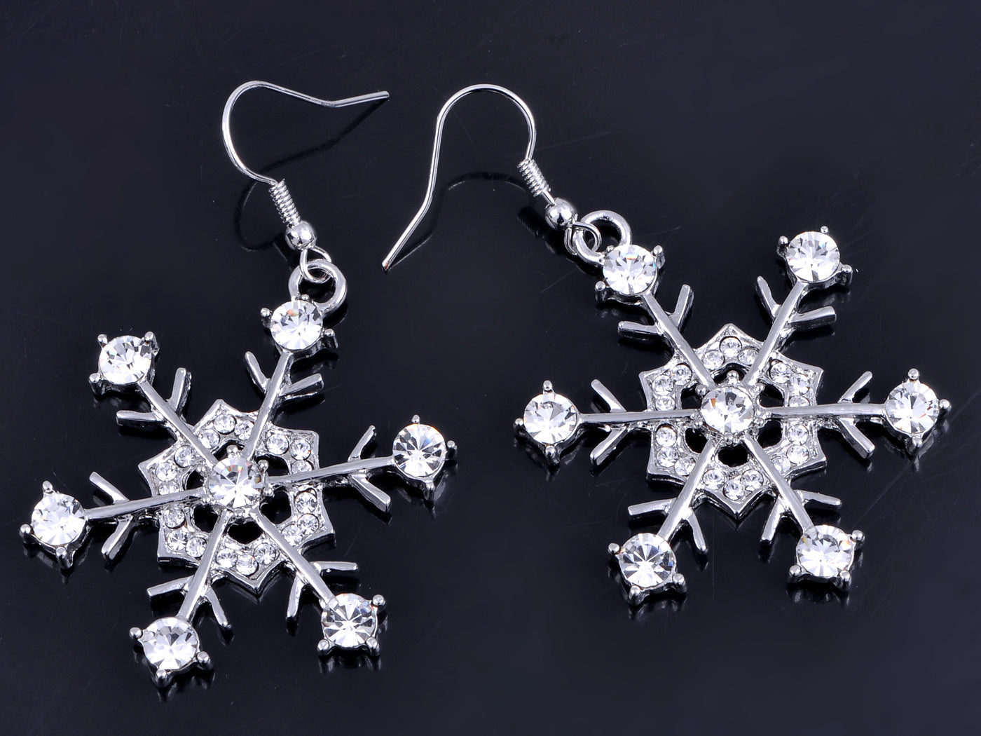 Hines Winter Snowflake Holiday Fun Necklace Vtg Earring Set