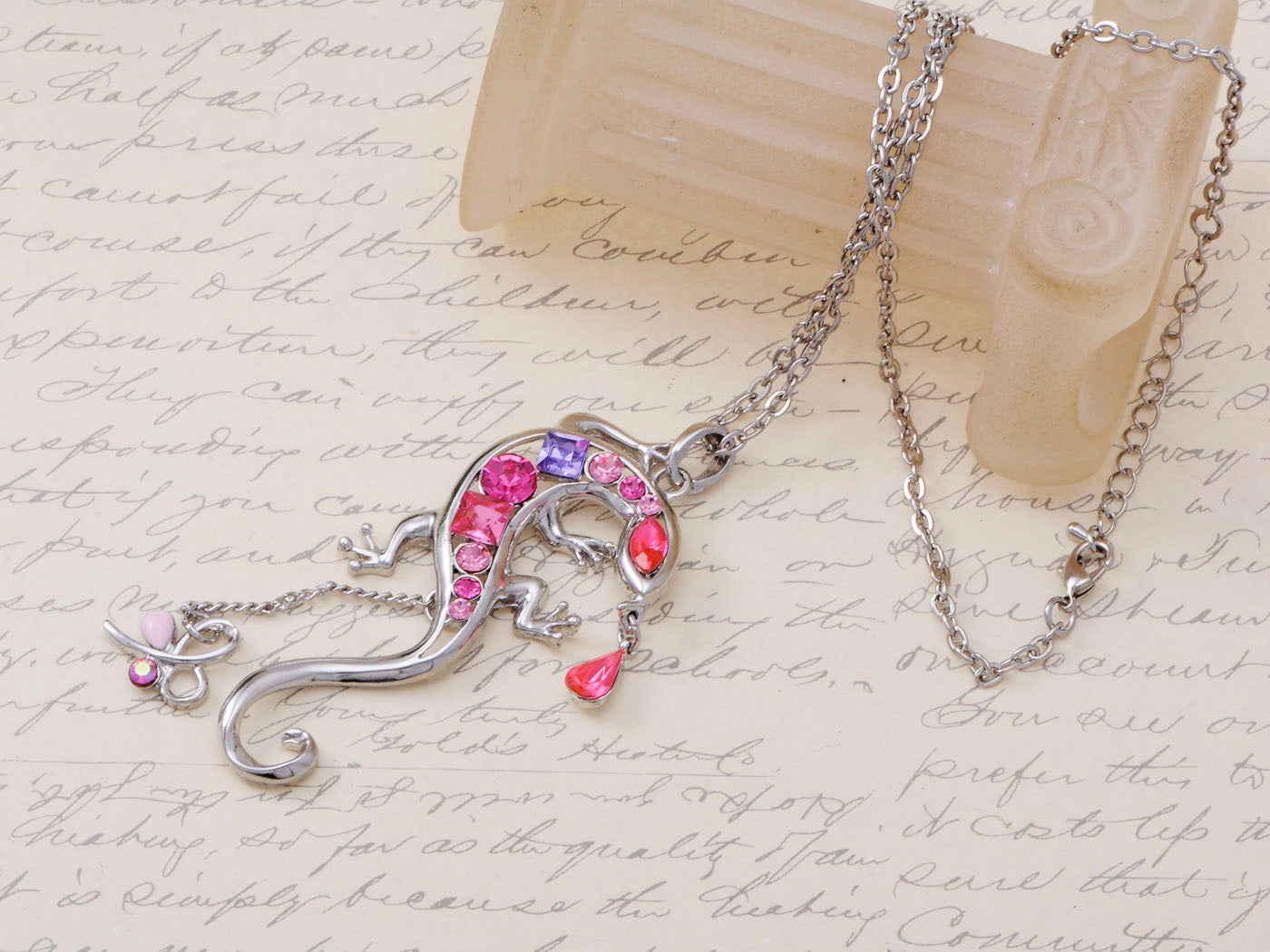 Rose Elements Lizard Necklace Pendant