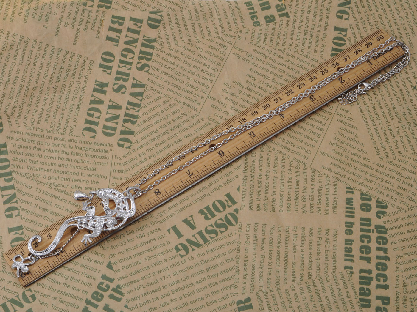 Rose Elements Lizard Necklace Pendant