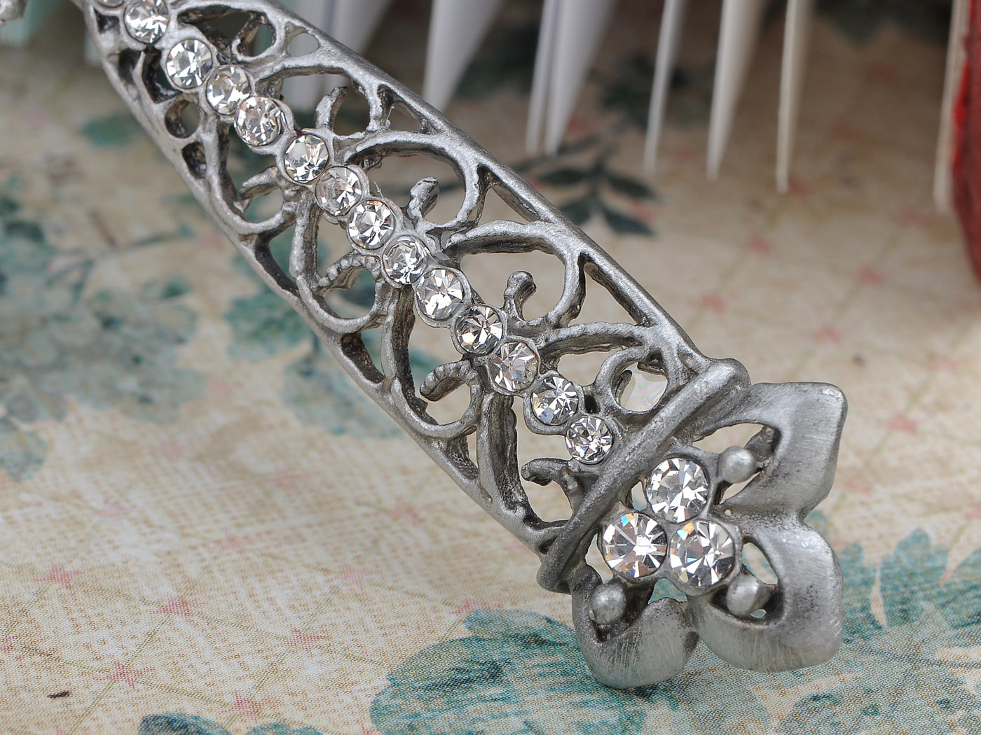 Leaf Ended Cross Vines Element Gothic Fleur De Lis Necklace