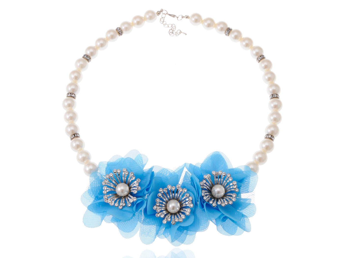 Three Blue Flower Pendant Accented Pearl Necklace