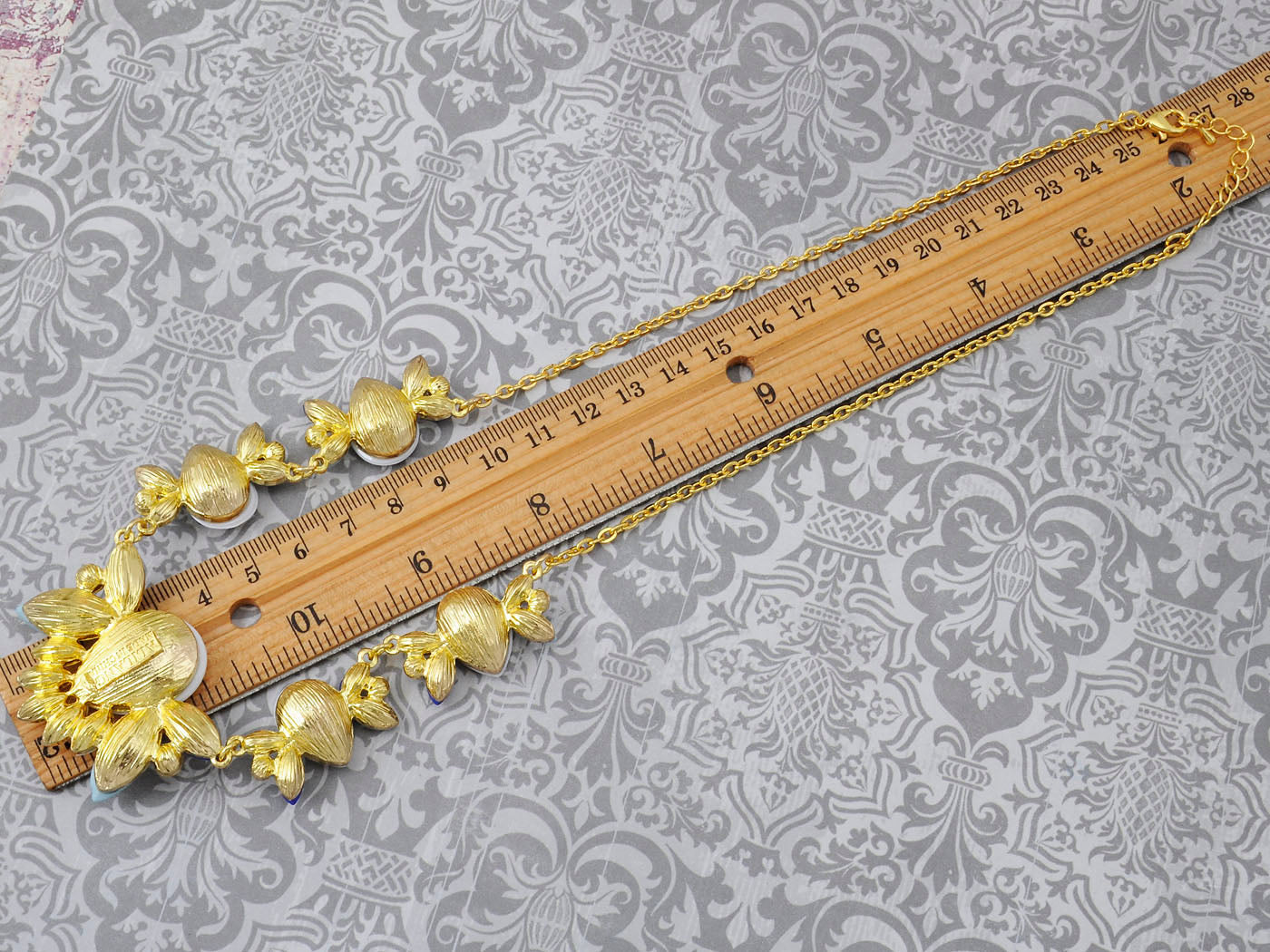 Pastel Colored White Blue Teardrops Collar Necklace