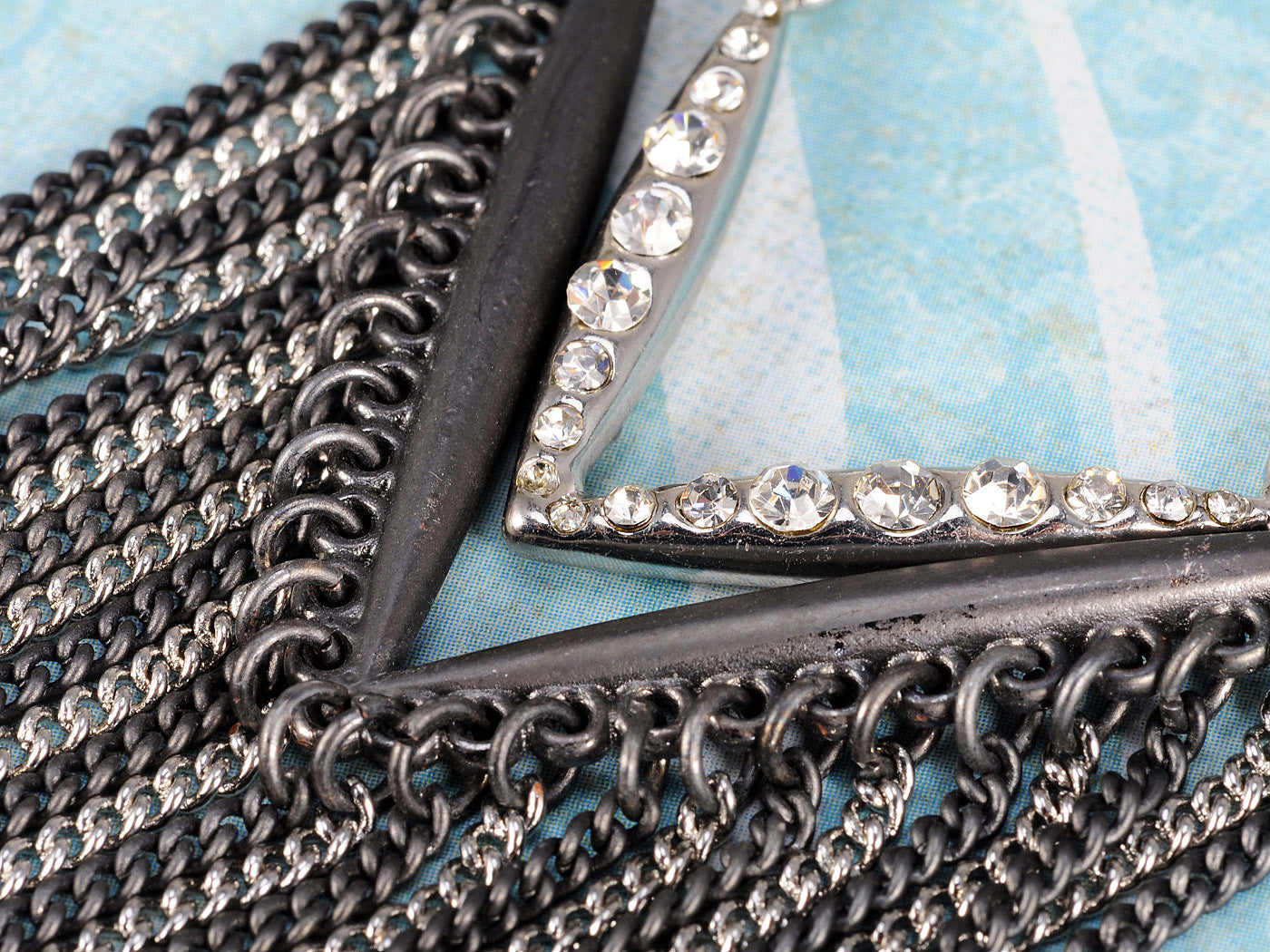 Contemporary Black And Chain Trim Pendant Necklace