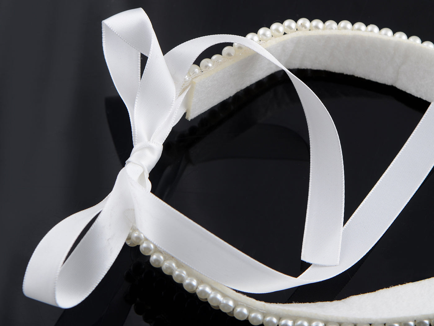 Faux Pearls Bib Collar Statement Necklace