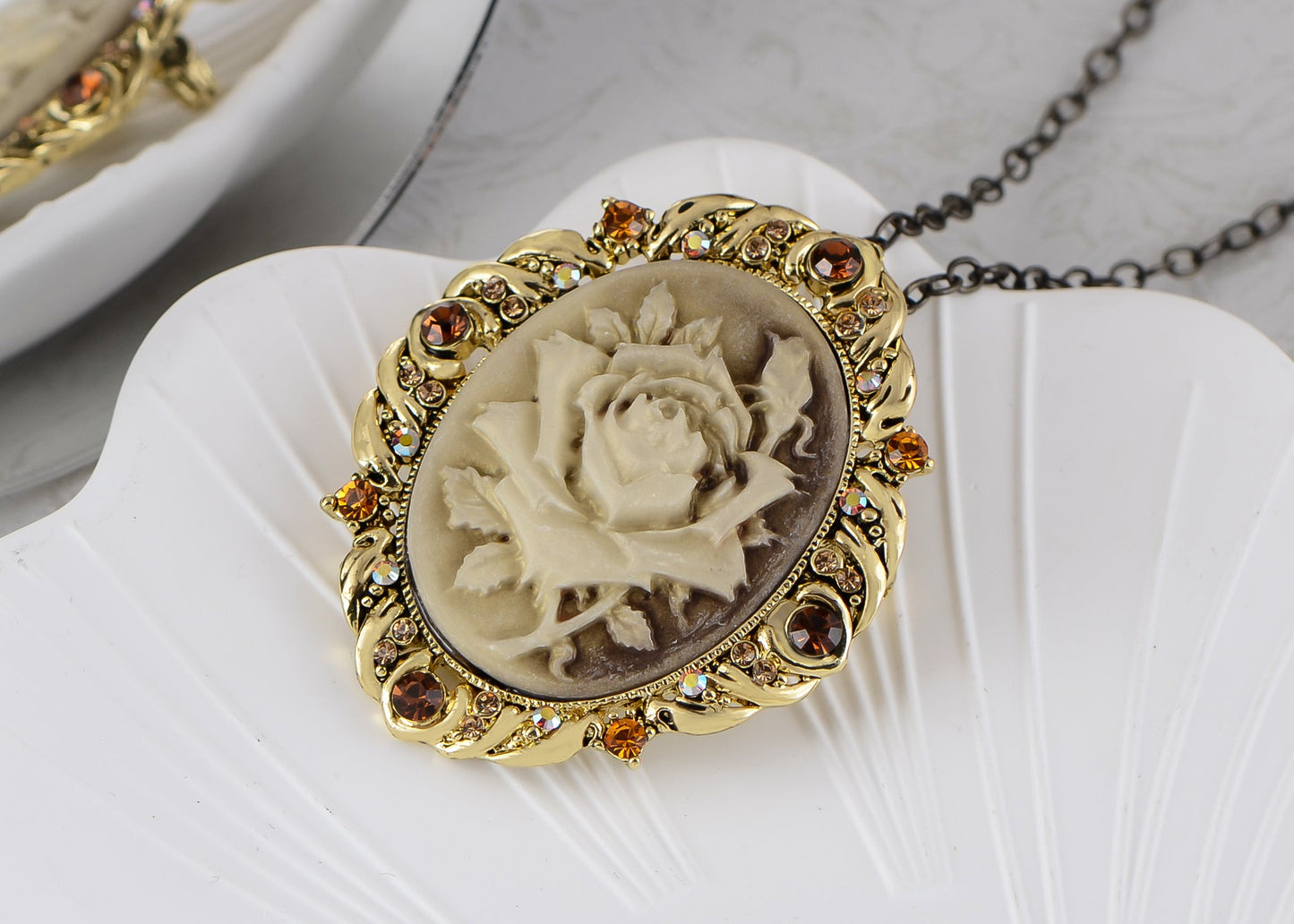 Alilang Vintage Inspired Sparkly Crystal Rhinestones Flower Cameo Pendant Necklace Brooch Pin