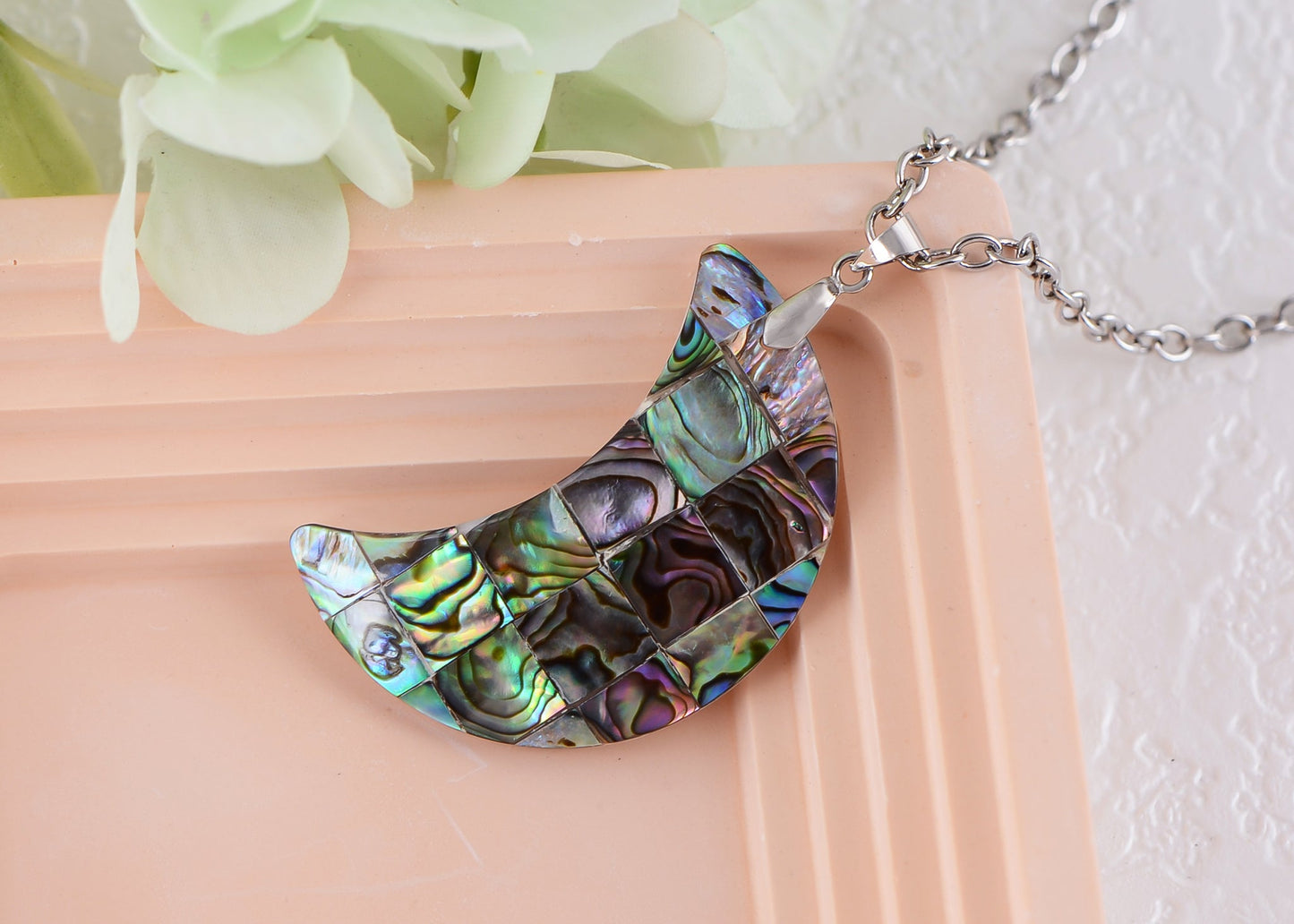 Alilang Crescent Moon Pendant Necklace Natural Abalone Shell Necklaces Jewelry for Women