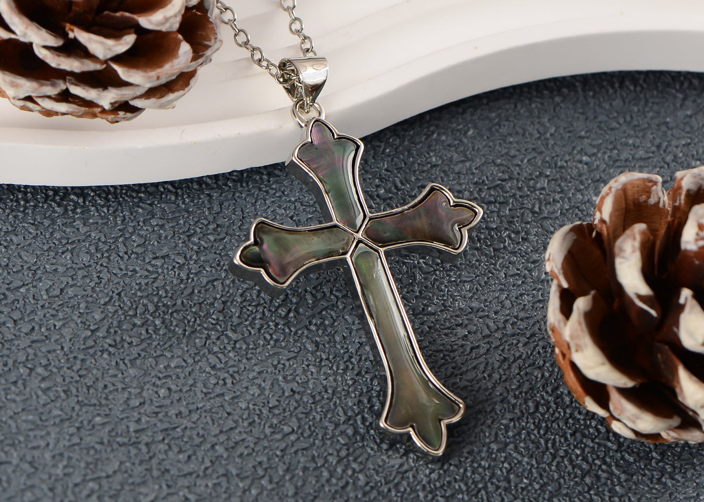 Alilang Vintage Inspired Silvery Tone Abalone Shell Religious Cross Pendant Necklace