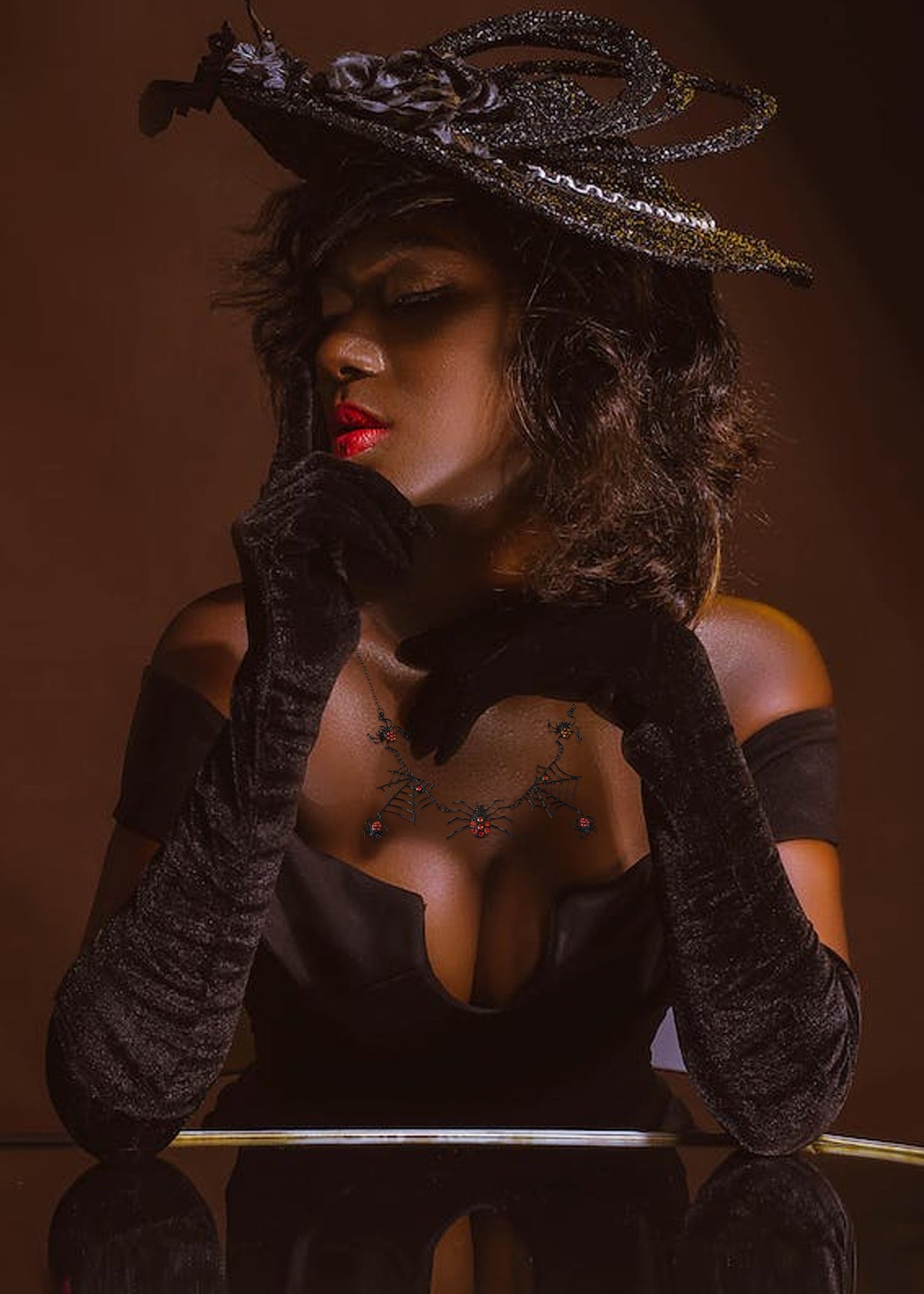 Alilang Halloween Tarantula Spider Web Pendant Necklace Lightweight Jewelry for Women Boys Girls Dangling Spiders Statement Punk Gothic