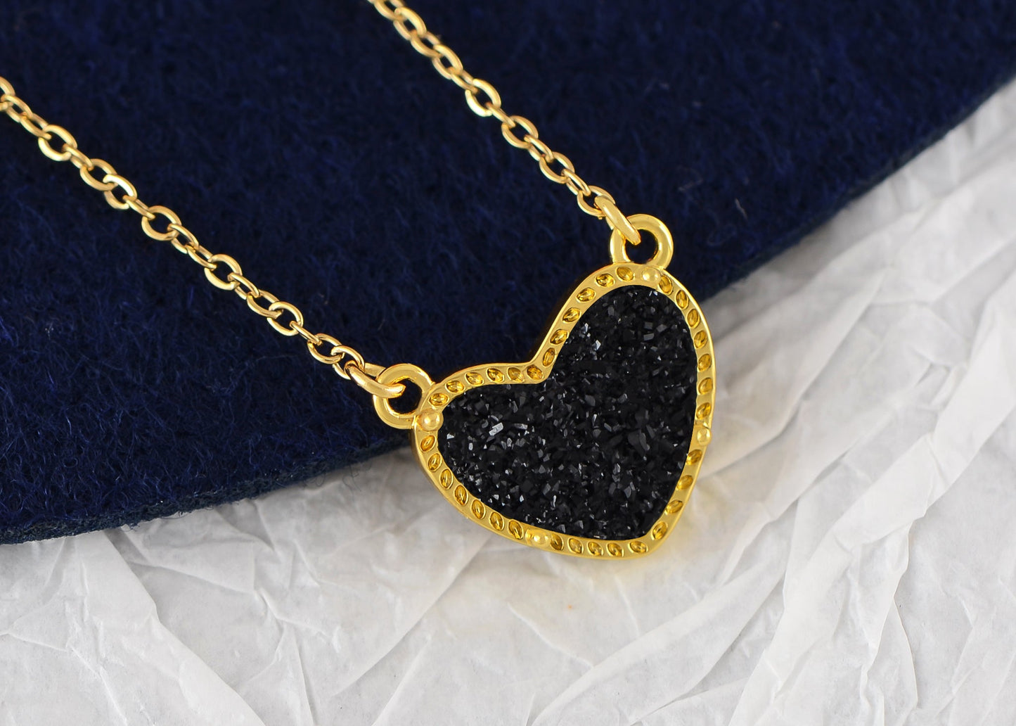 Golden Tone Love Heart Natural Stone Pendant Necklace Birthday or Christmas Jewelry for Women