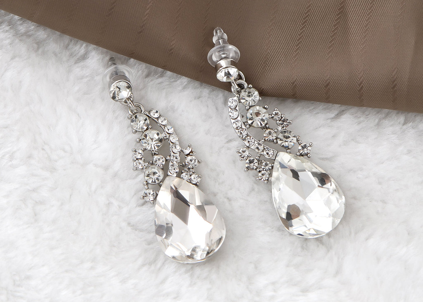 Elegant Crystal Bridal Necklace Earrings Set ¨C Rhinestone Wedding Party Costume Jewelry for Brides and Bridesmaids