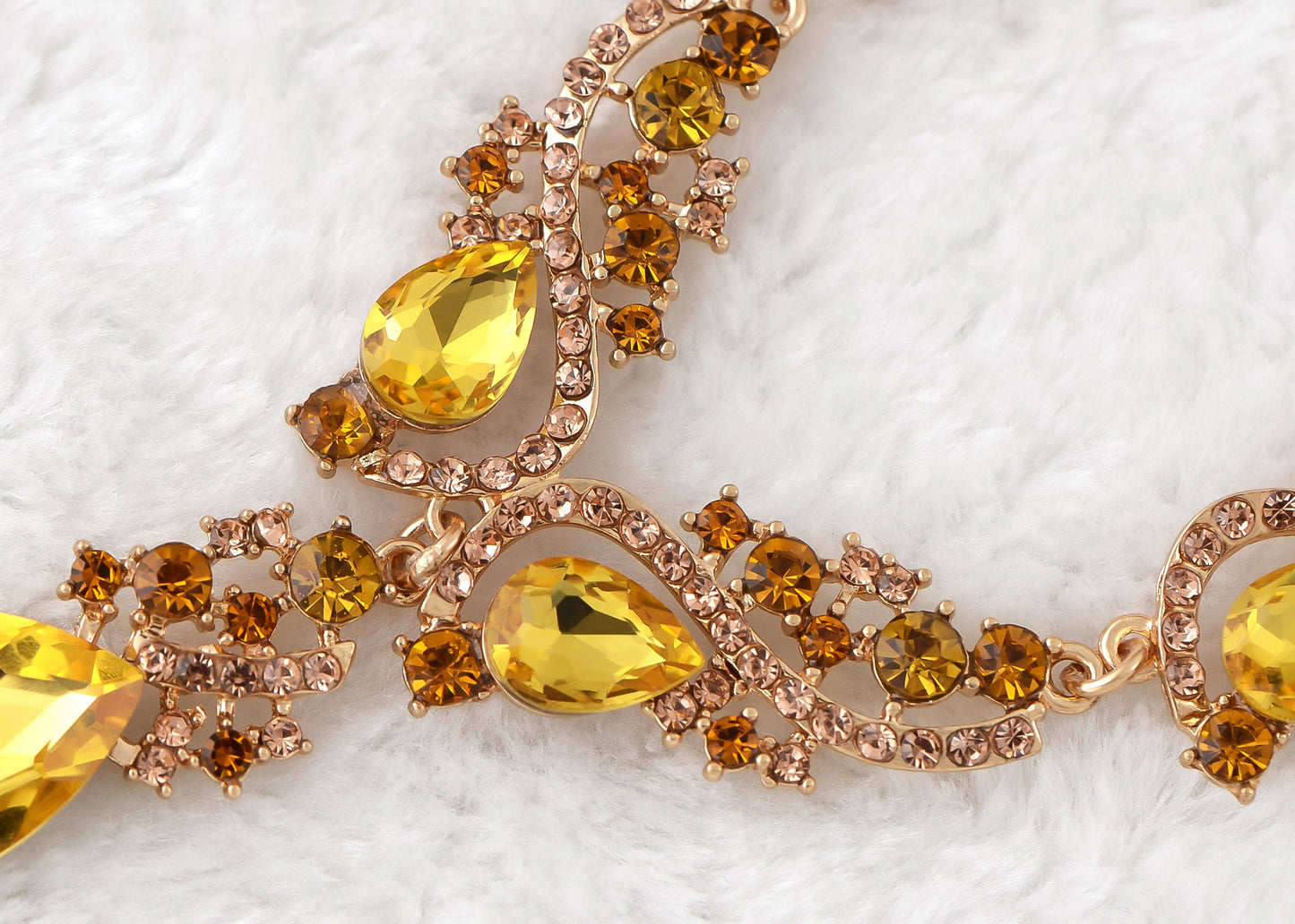 Elegant Crystal Bridal Necklace Earrings Set ¨C Rhinestone Wedding Party Costume Jewelry for Brides and Bridesmaids