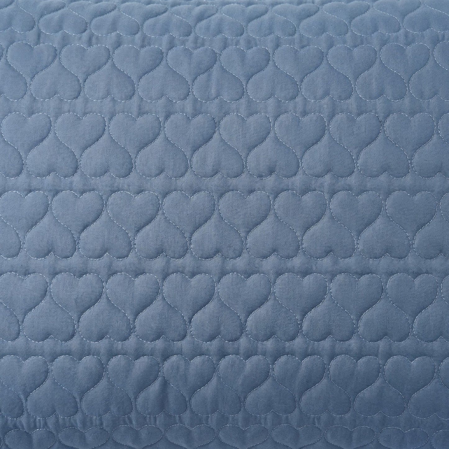 2-Pack Heart Quilted Pillowcases with Envelope Closure Decorative Sleep Cover Set 18.9x29in