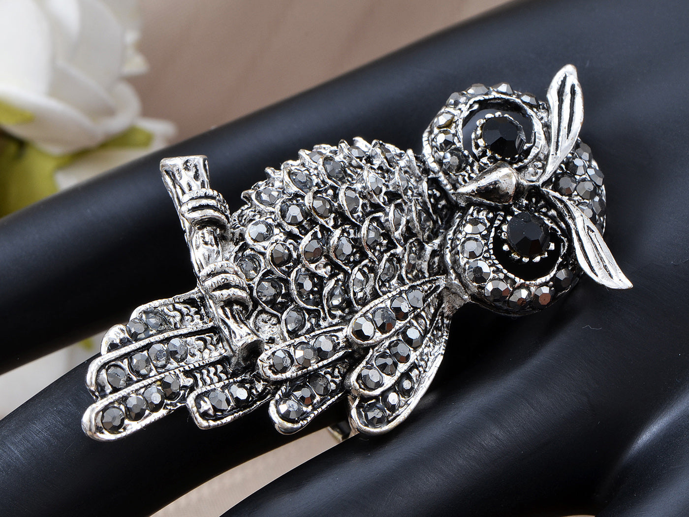 Jet Black Vintage Owl Big Eye Perch Silver Ust Ring