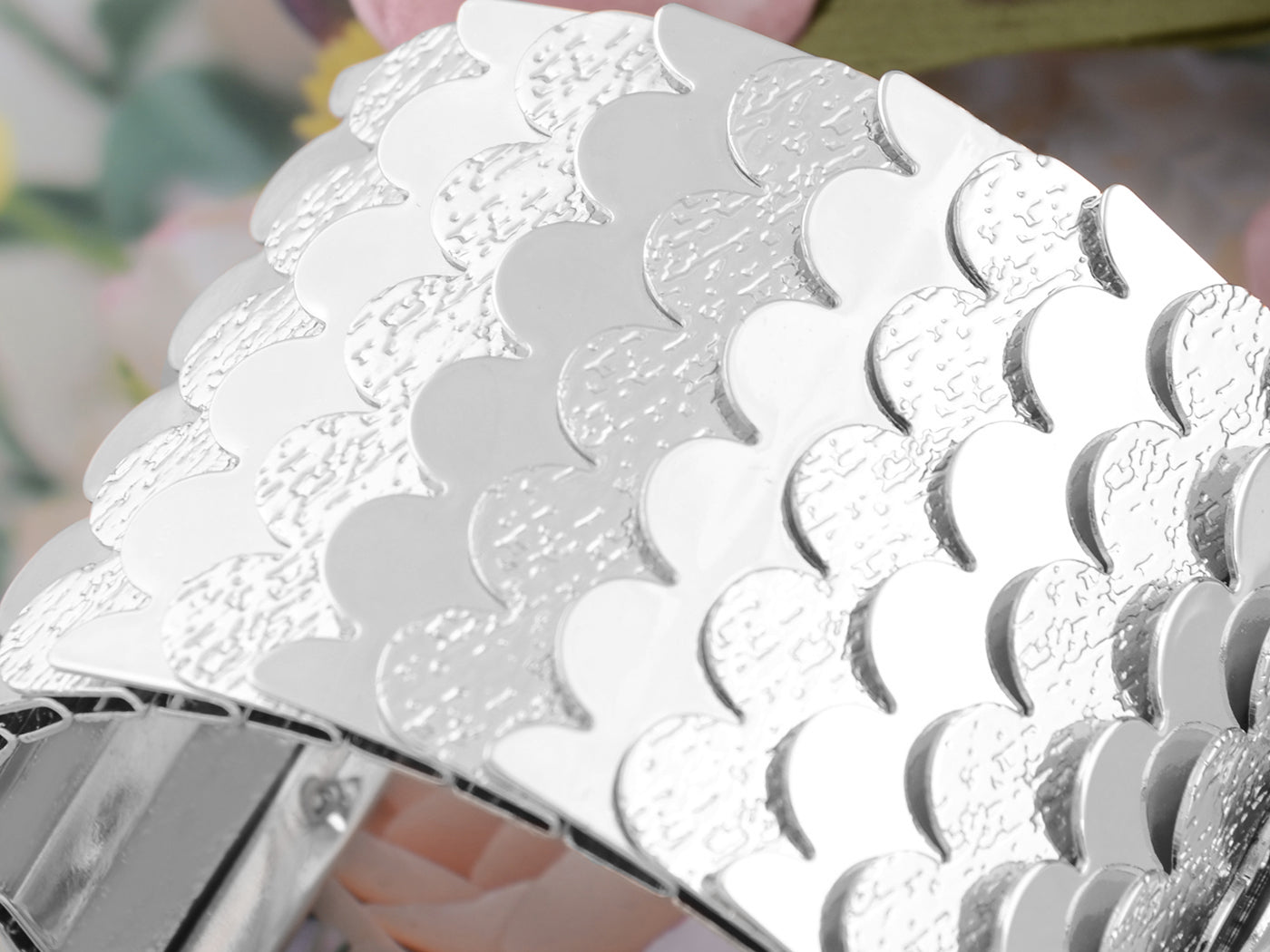 Egyptian Etched Textured Scales Scalloped Wrap Arm Cuff Bracelet