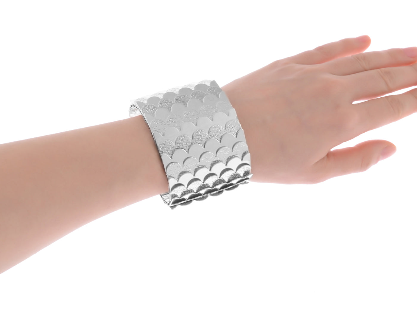 Egyptian Etched Textured Scales Scalloped Wrap Arm Cuff Bracelet