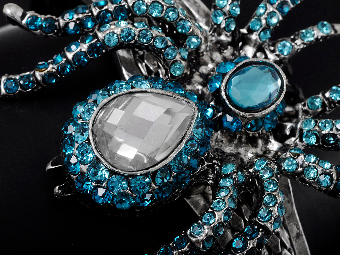 Spider Bangle Bracelet With Double Rhinestones