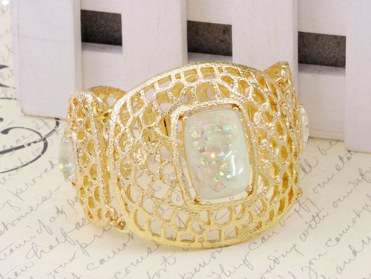 Contemporary White Honey Comb Design Bracelet