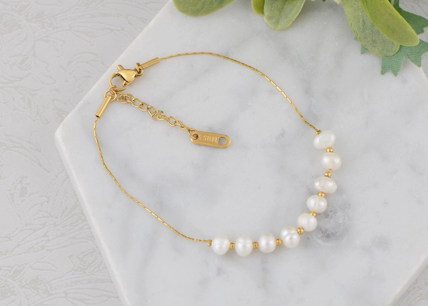 18K Gold-Plated Pearl Link Bracelet - Stainless Steel Pearl Bead Chain Bracelet Boho Chic Jewelry for Valentine's Day Birthdays