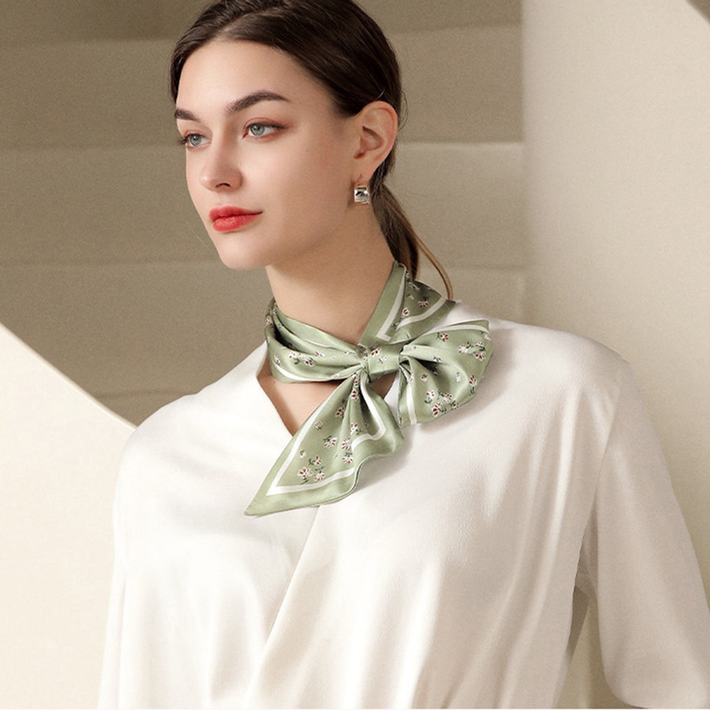 Small Floral Print Silky Scarf with Lightweight Soft Fabric Versatile Square Neck and Hair Accessory