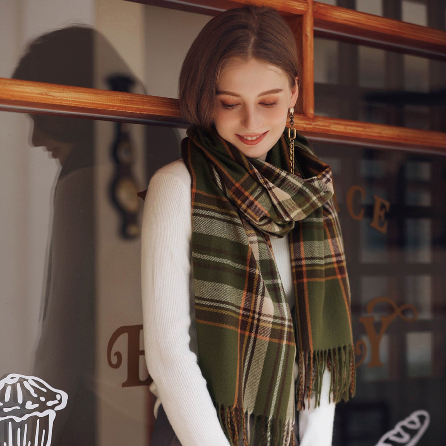 Plaid Fringe Scarf with Soft Woven Fabric Classic Check Pattern and Cozy Wrap Design