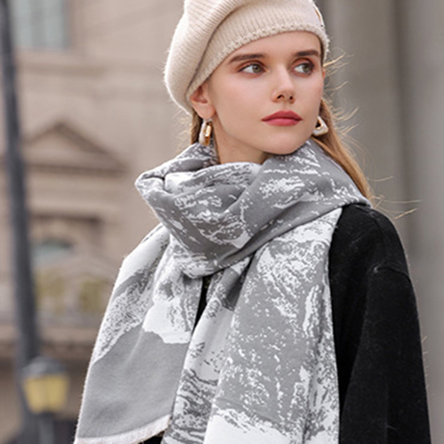 Abstract Print Woven Scarf with Soft Lightweight Fabric Modern Pattern and Frayed Edge Detailing