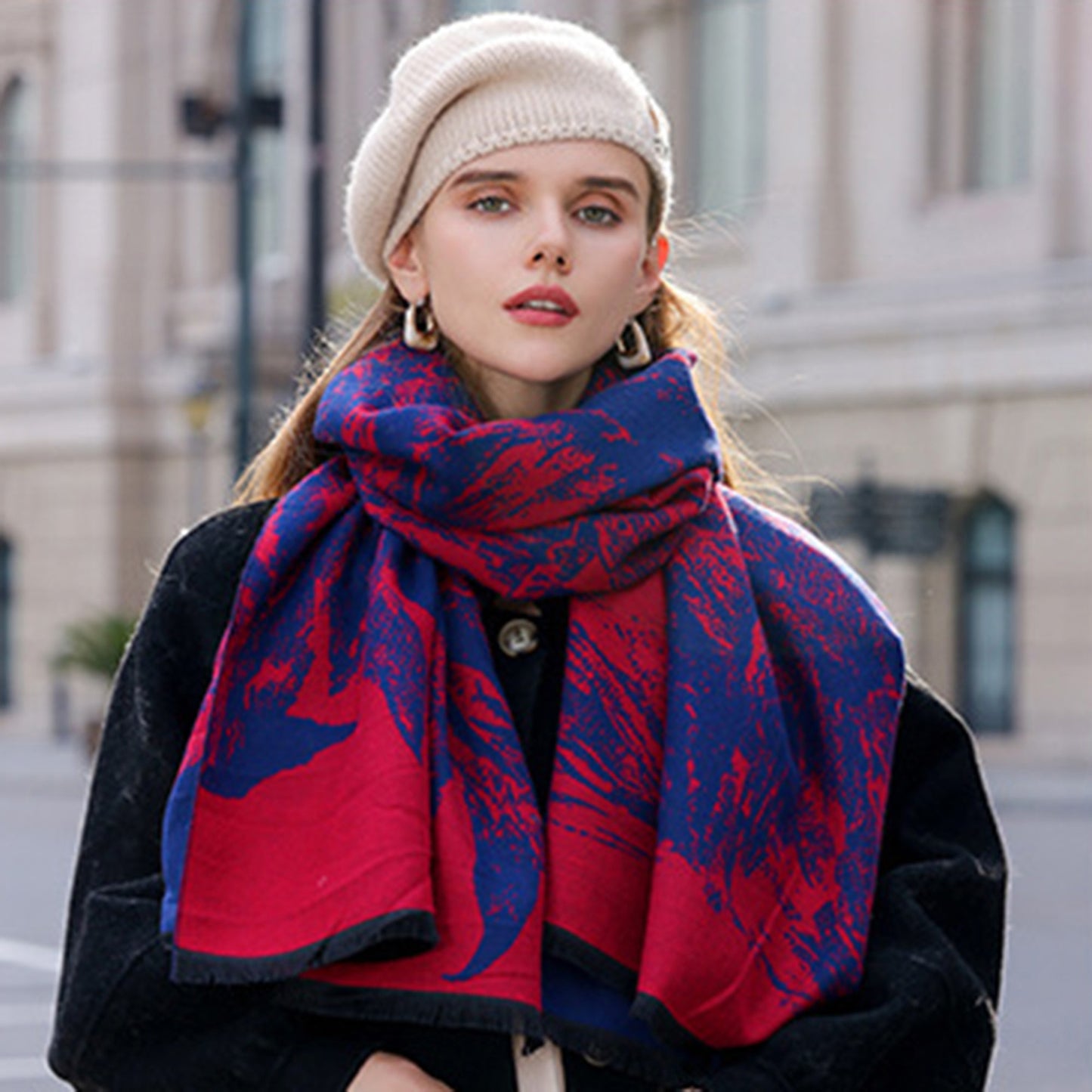 Abstract Print Woven Scarf with Soft Lightweight Fabric Modern Pattern and Frayed Edge Detailing