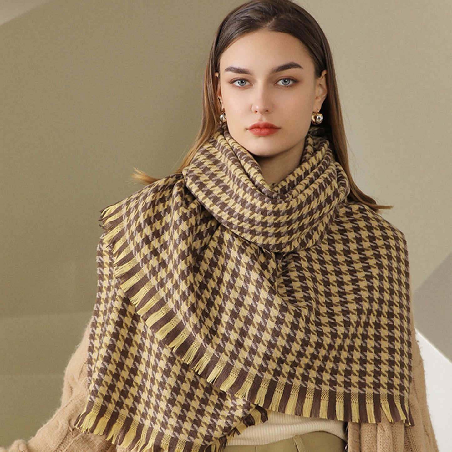 Houndstooth Woven Scarf with Soft Cozy Fabric Classic Pattern and Fringe Trim Detailing