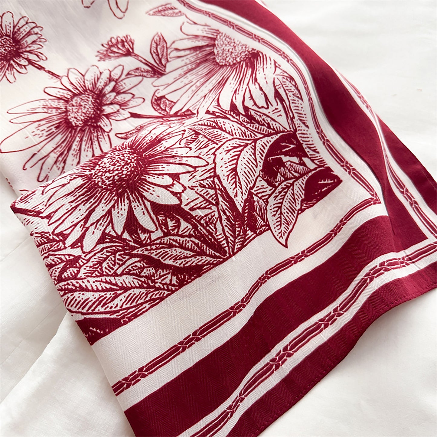 Floral Print Square Scarf with Striped Border 26.7¡Á26.7 inches