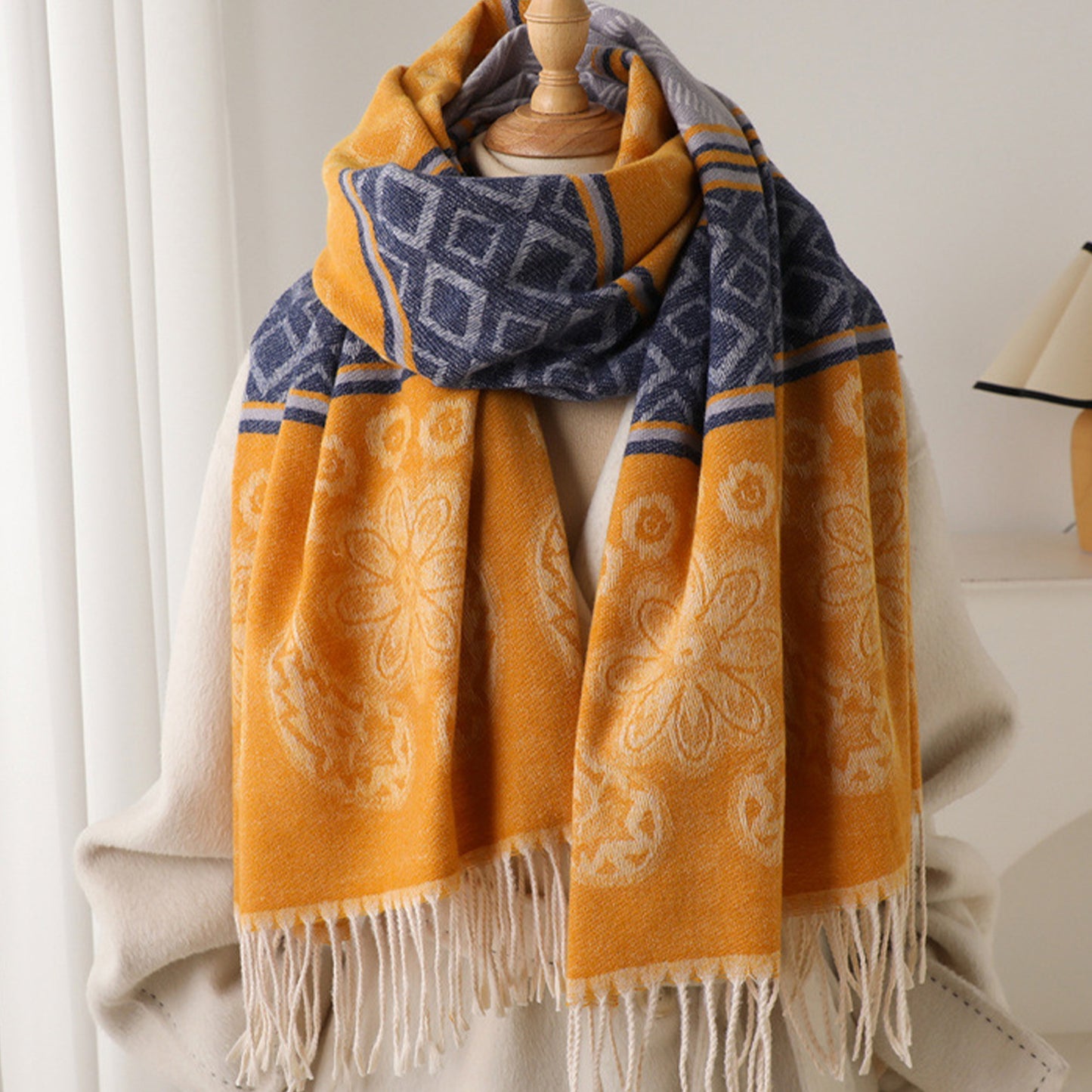 Scarf with Jacquard Geometric and Paisley Pattern Fringe Design 78.5¡Á27.5 Inches