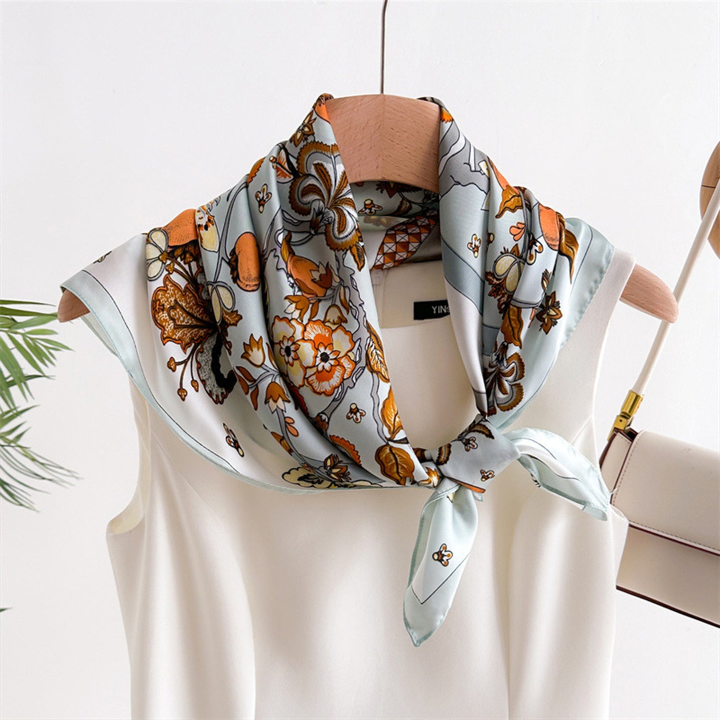 Floral Print Satin Scarf with Elegant Design 27.5¡Á27.5 Inches