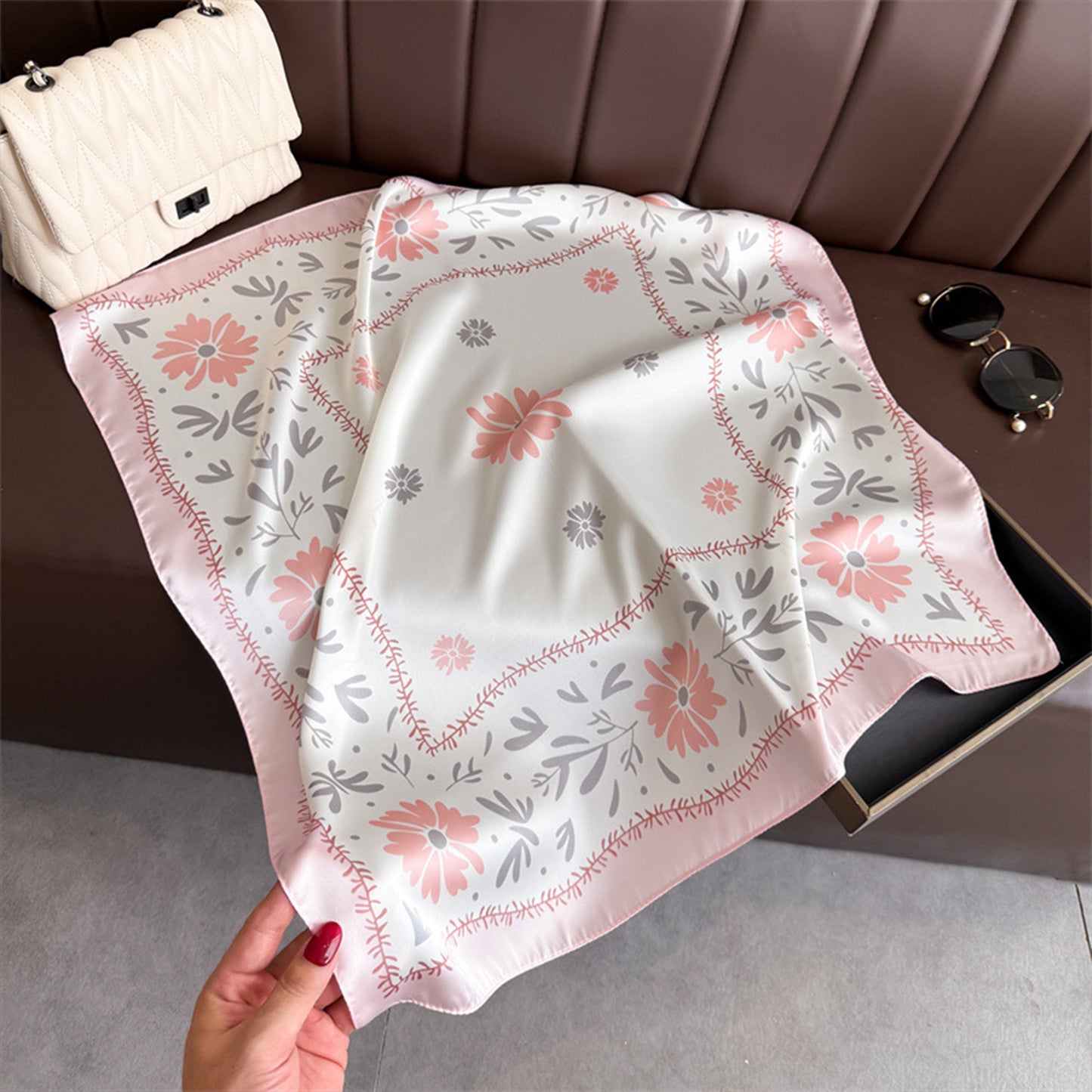 Cute Scarf with Floral Print and Soft Glossy Finish 27¡Á27 Inches