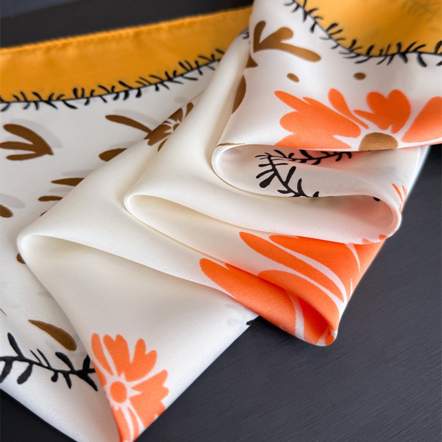 Cute Scarf with Floral Print and Soft Glossy Finish 27¡Á27 Inches