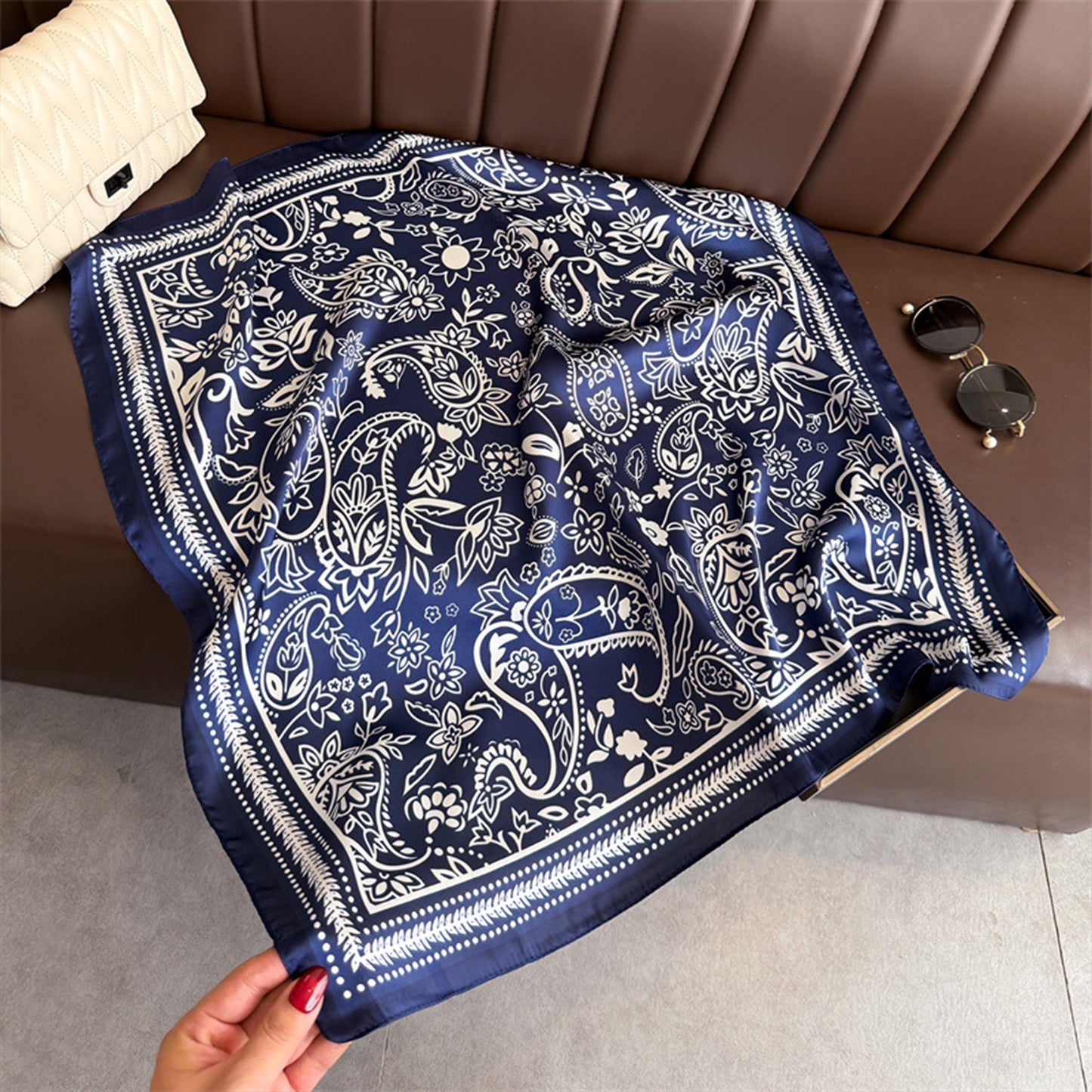 Satin Scarf with Classic Paisley Print 27¡Á27 Inches