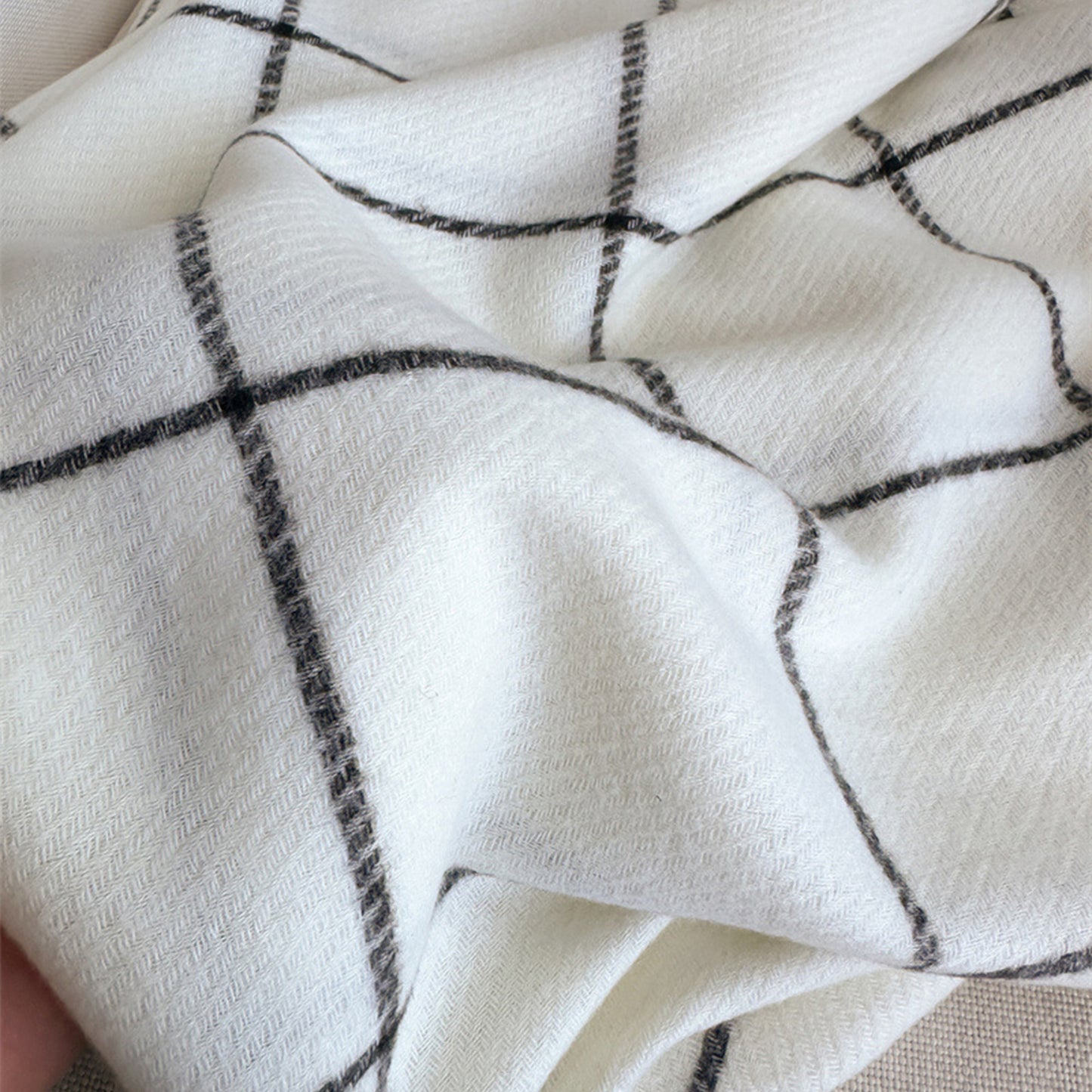 Plaid Winter Scarf Soft Warm Woven Long Shawl with Fringe Edges 78.5¡Á23.5 Inches