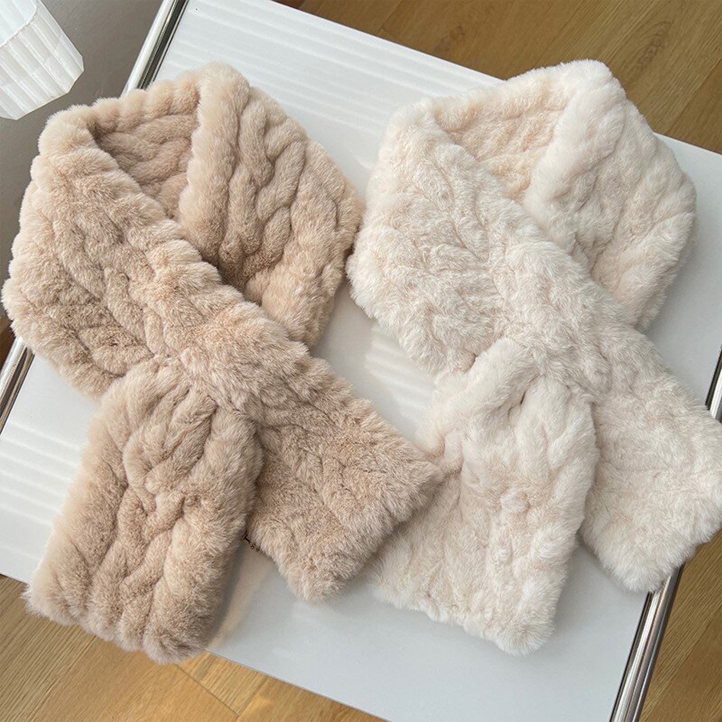 Soft Plush Faux Fur Scarf with Cozy Slip Through Design 31.5¡Á5 Inches