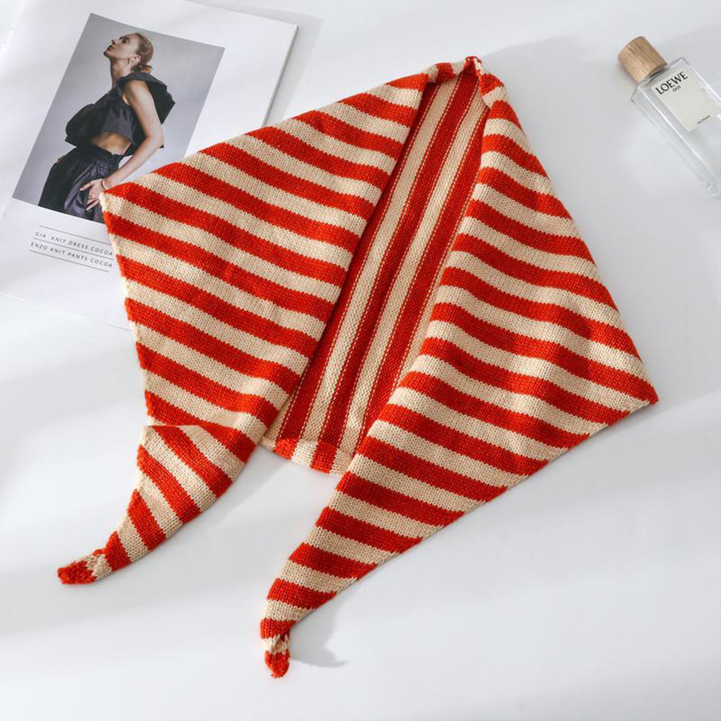 Striped Knit Scarf Lightweight Soft Stretch Fabric for Easy Styling 43.5¡Á15 Inches