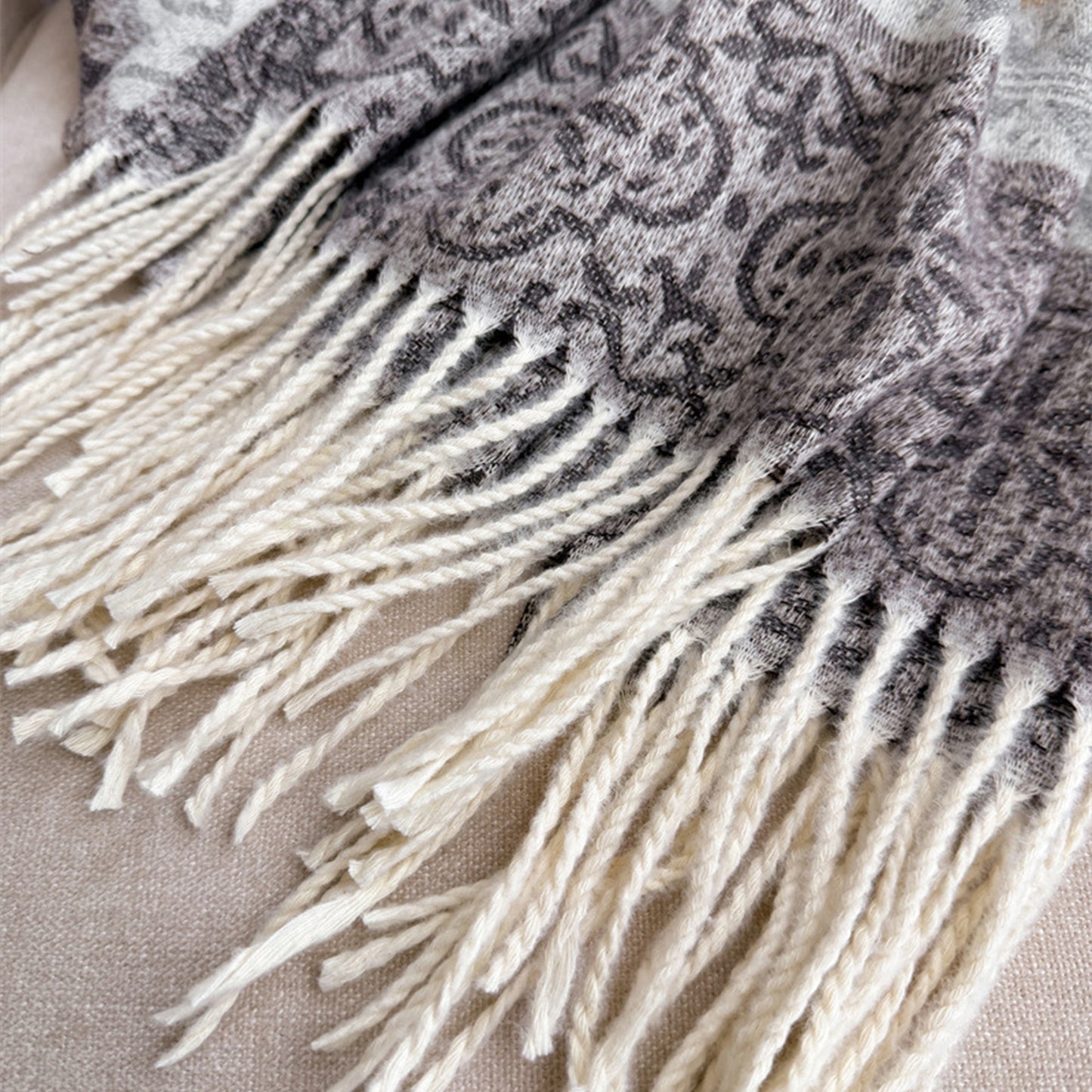 Soft Geometric Pattern Winter Scarf with Warm Cozy Knit Texture 78.5¡Á26 Inches