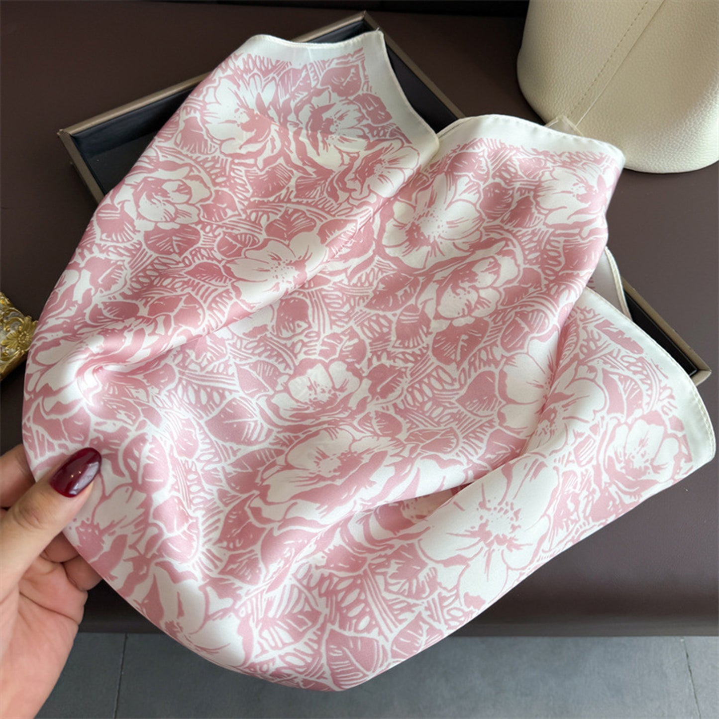 Floral Print Satin Square Scarf Lightweight Soft Neck Hair Accessory 27.5¡Á27.5 Inches