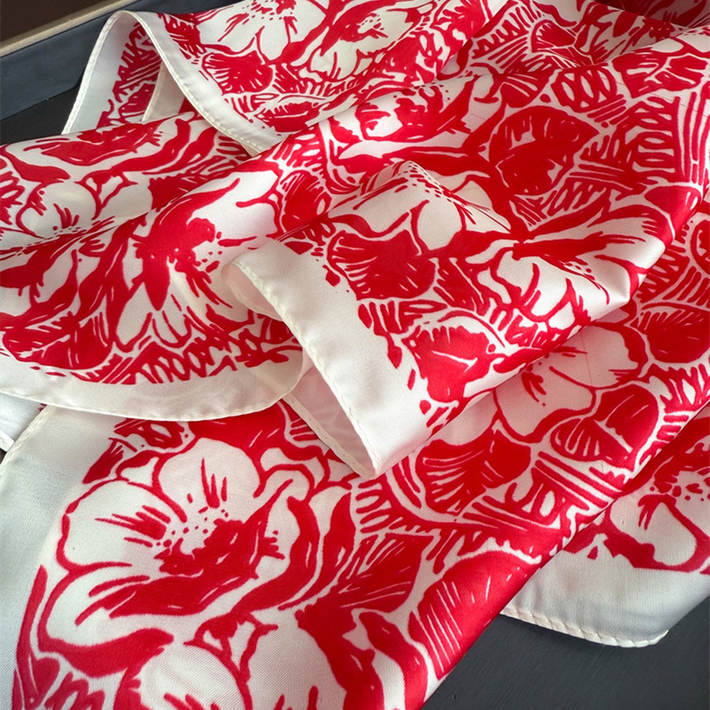 Floral Print Satin Square Scarf Lightweight Soft Neck Hair Accessory 27.5¡Á27.5 Inches
