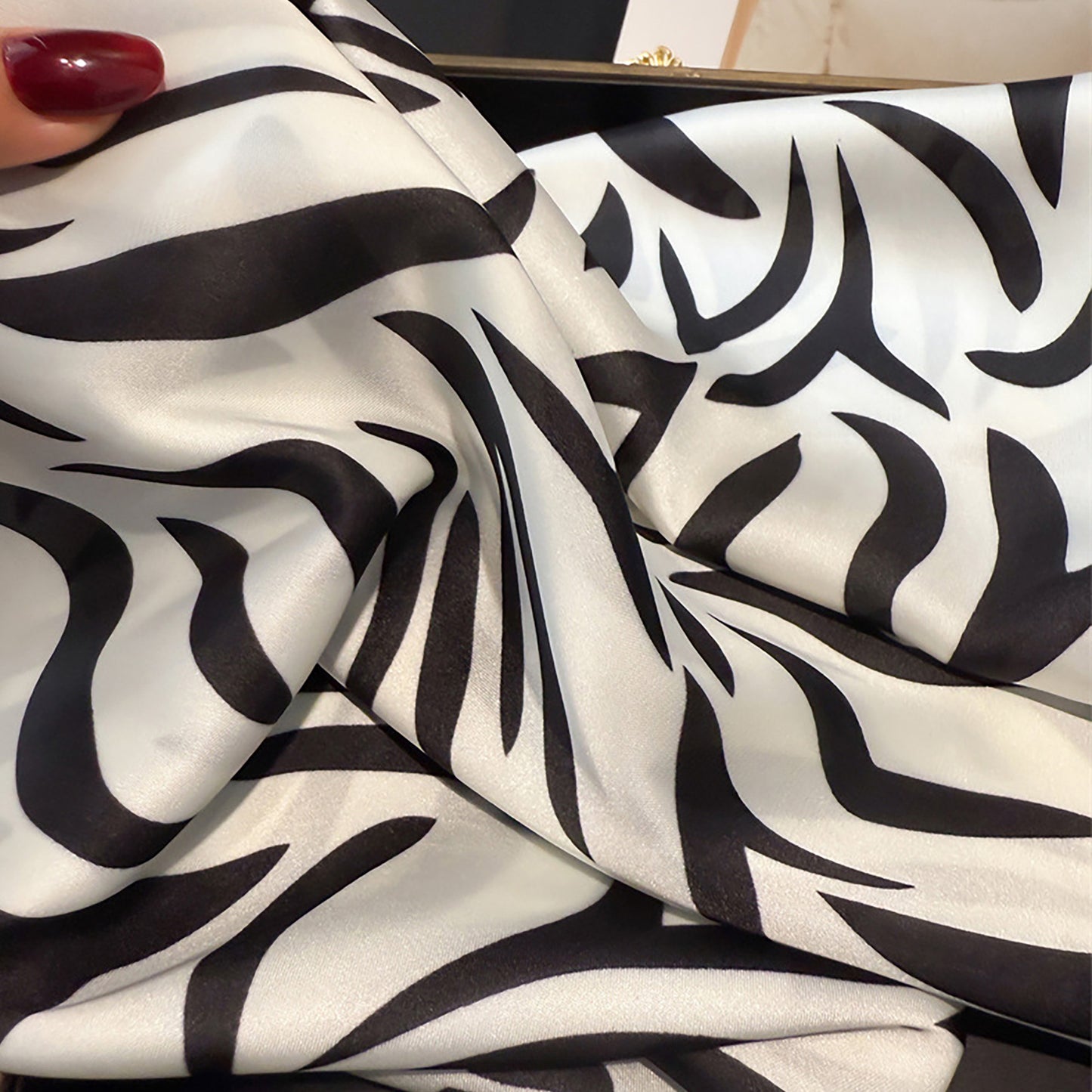 Womens Zebra Print Square Scarf Soft Fashion Accessory 27.5¡Á27.5inches
