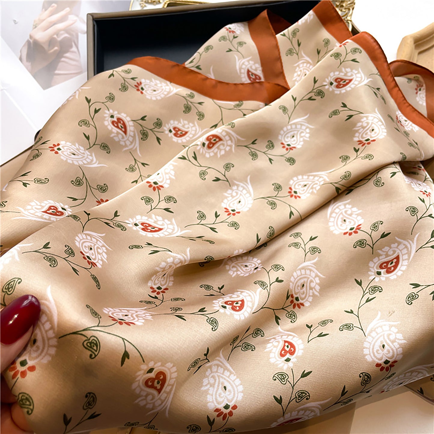 Womens Satin Square Scarf with Vintage Floral Print 27.5¡Á27.5inches