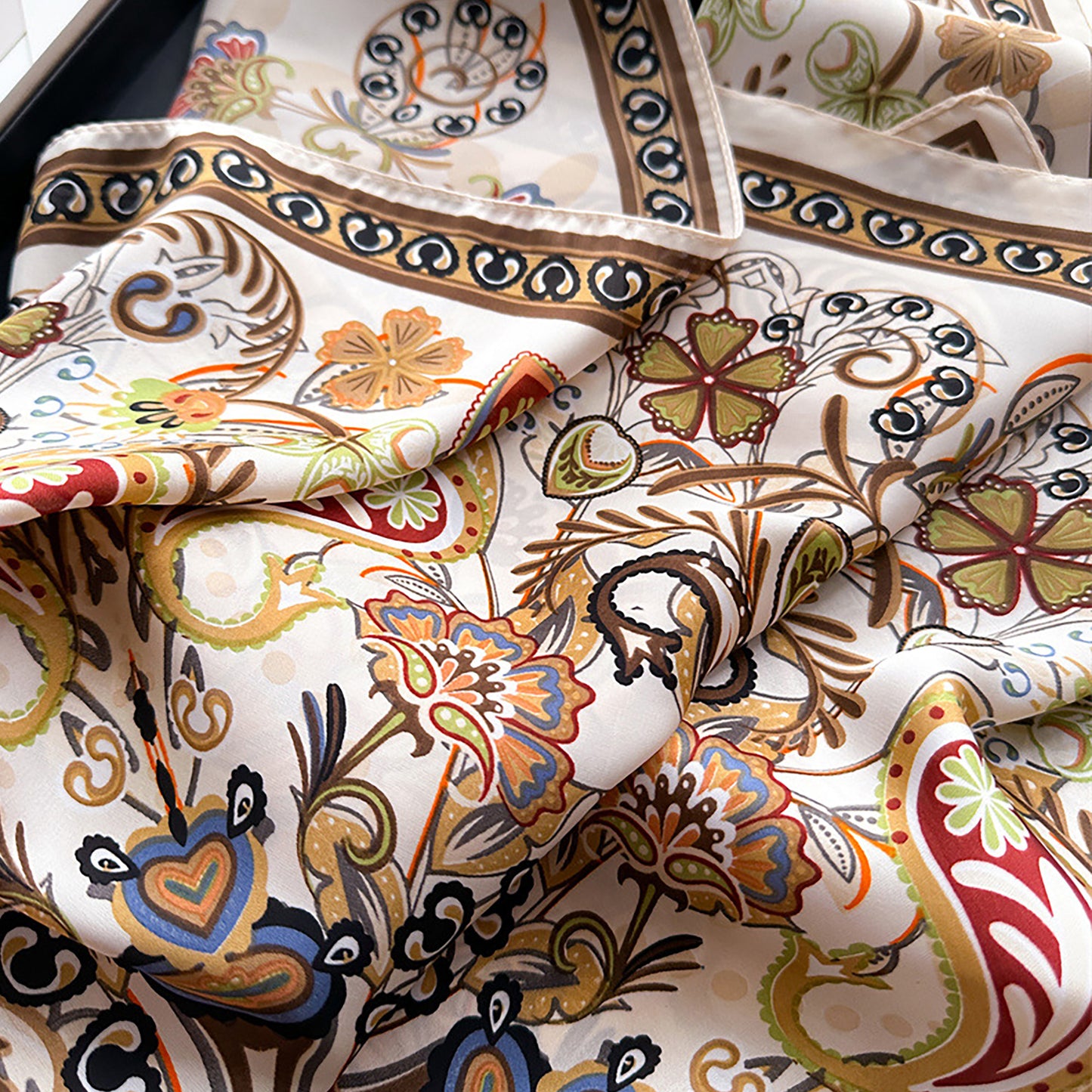 Satin Square Scarf with Vintage Paisley Floral Print 27.5¡Á27.5inches
